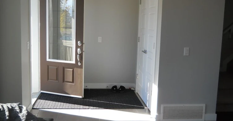 3110 Paisley Road Southwest, Edmonton, AB, T6W 1A3 - 2