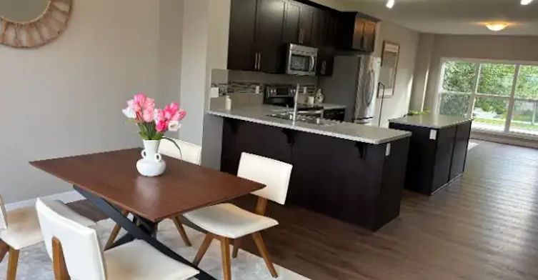 3110 Paisley Road Southwest, Edmonton, AB, T6W 1A3 - 5