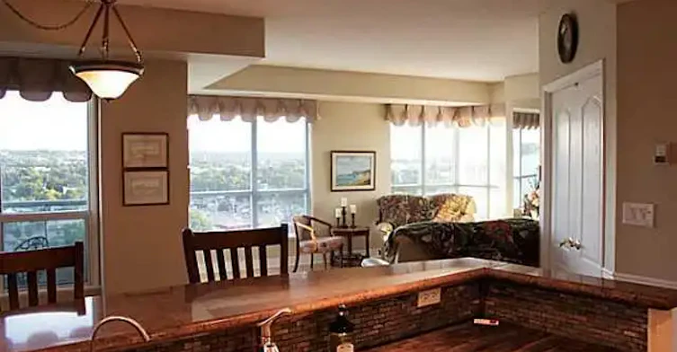 2 Toronto Street, Barrie, ON, L4N 9R2 - 4