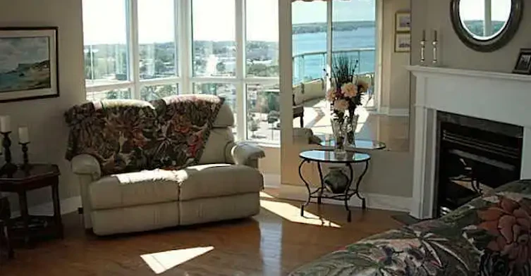 2 Toronto Street, Barrie, ON, L4N 9R2 - 6