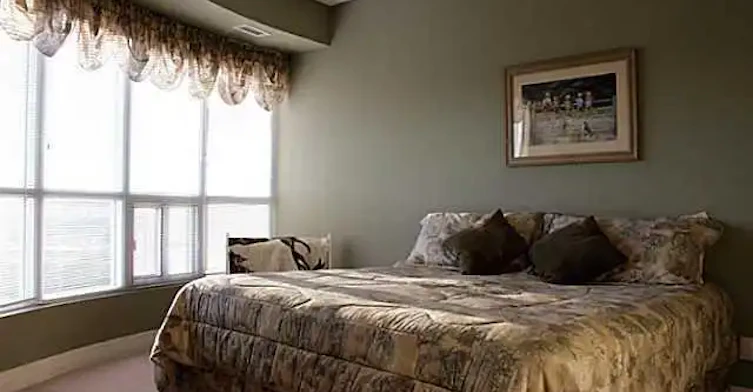 2 Toronto Street, Barrie, ON, L4N 9R2 - 2