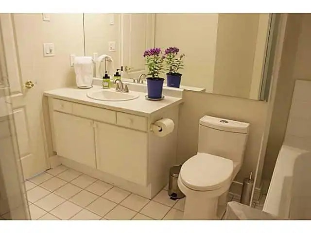2 Toronto Street, Barrie, ON, L4N 9R2 - 3
