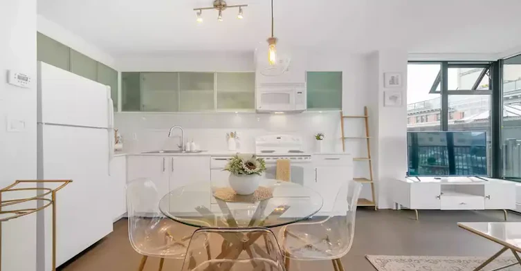 66 West Cordova Street, Vancouver, BC, V6B 0L2 - 4