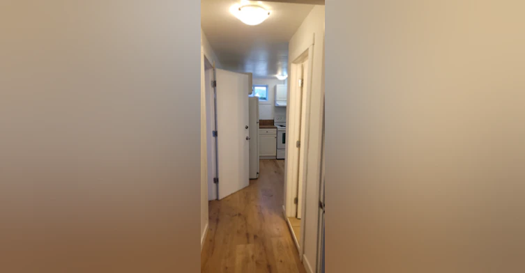 9513 74th Avenue, Edmonton, AB - 10
