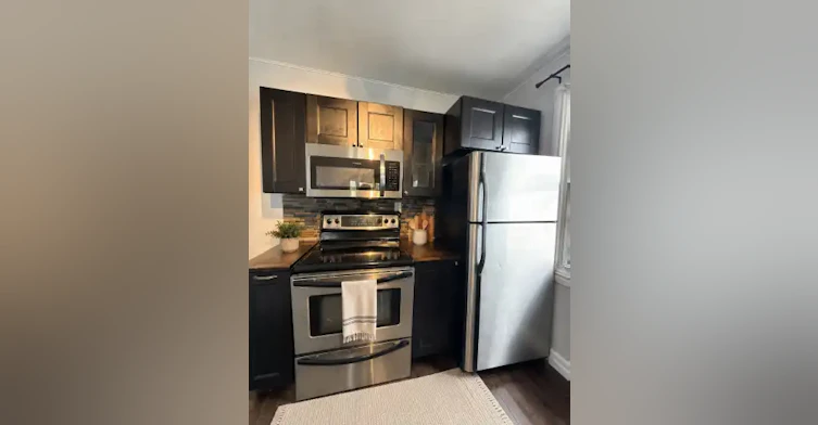 564 Hamilton Street, Peterborough, ON, K9J 4C1 - 4