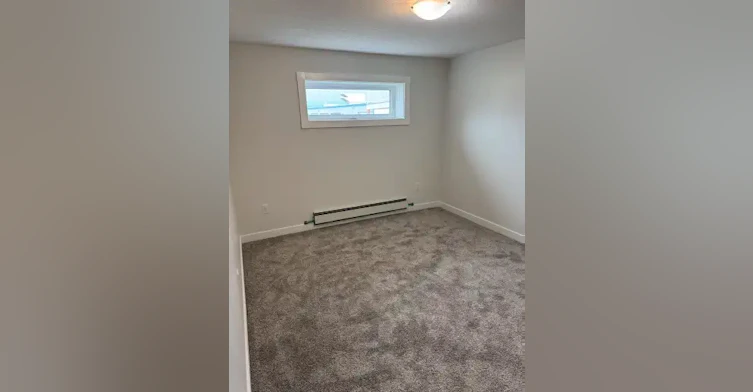 4928 59 Street, Innisfail, AB, T4G 1R8 - 5