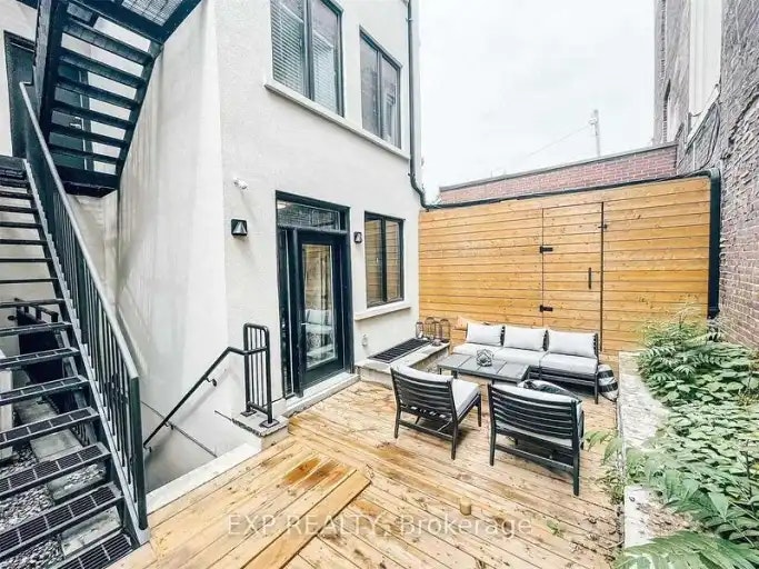 271 Ontario Street, Toronto, ON, M5A 2V6 - 9