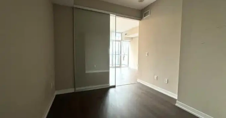 105 George Street, Toronto, ON, M5A 0L4 - 6
