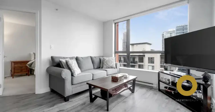 814 Royal Avenue, New Westminster, BC, V3M 1J9 - 2