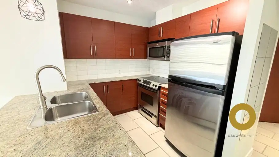 814 Royal Avenue, New Westminster, BC, V3M 1J9 - 3