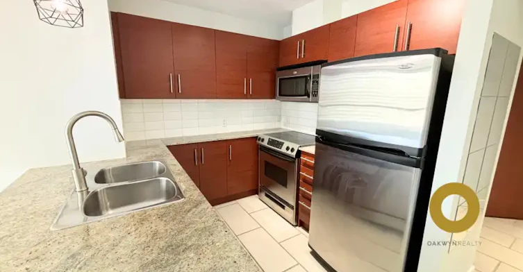 814 Royal Avenue, New Westminster, BC, V3M 1J9 - 3