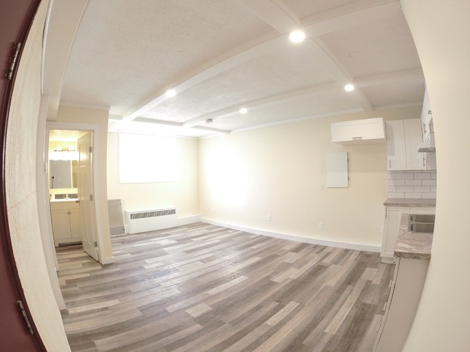 4821 52 Street, Red Deer, AB, T4N 2C6 - 5