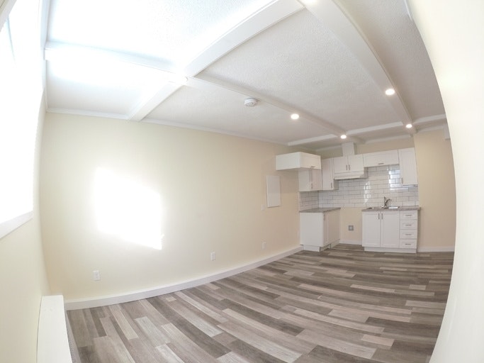 4821 52 Street, Red Deer, AB, T4N 2C6 - 8