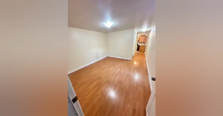 21xx East 33rd Avenue, Vancouver, BC - 3