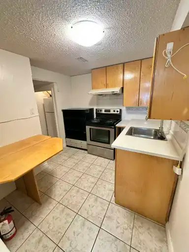21xx East 33rd Avenue, Vancouver, BC - 2