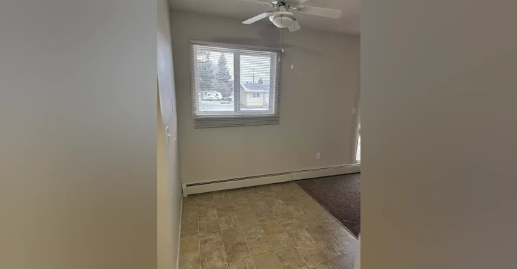 3832 47 Street, Red Deer, AB, T4N 1N6 - 4