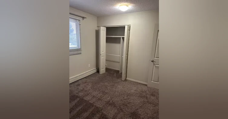 3832 47 Street, Red Deer, AB, T4N 1N6 - 7
