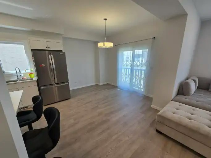 28 Stoneknife Crescent, Winnipeg, MB, R3X 0V4 - 2