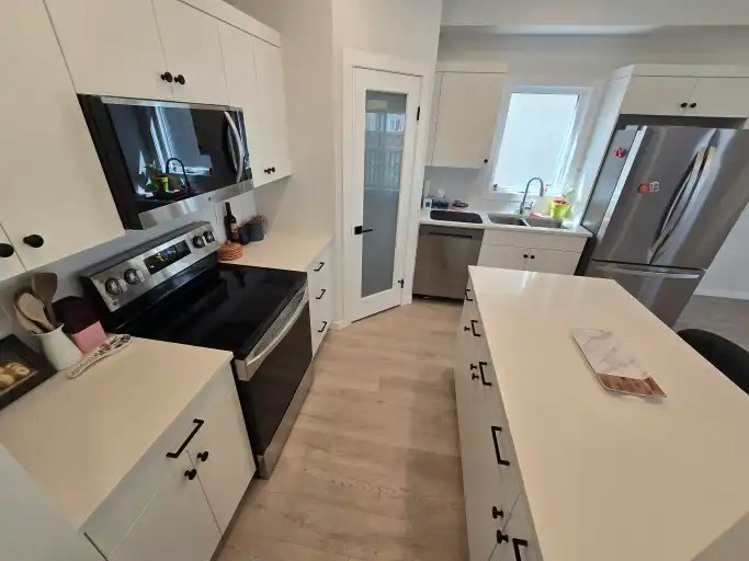 28 Stoneknife Crescent, Winnipeg, MB, R3X 0V4 - 3