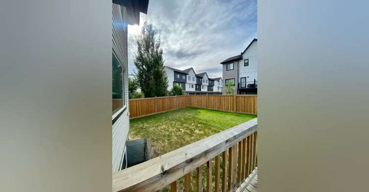 4913 Charles Point Southwest, Edmonton, AB, T6W 3H1 - 5
