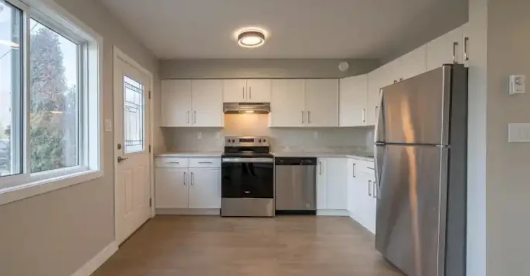 649 Reemon Drive, Kamloops, BC, V2B 6S9 - 4
