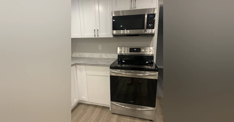 745 Downie Street, Peterborough, ON, K9H 4L2 - 9