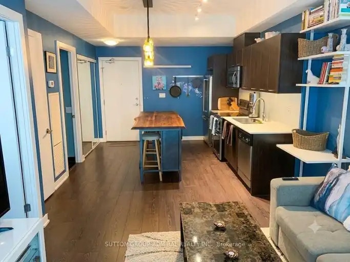 20 Bruyeres Mews, Toronto, ON, M5V 0G8 - 5
