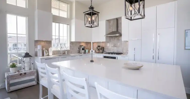 5535 Admiral Way, Delta, BC, V4K 0E3 - 5