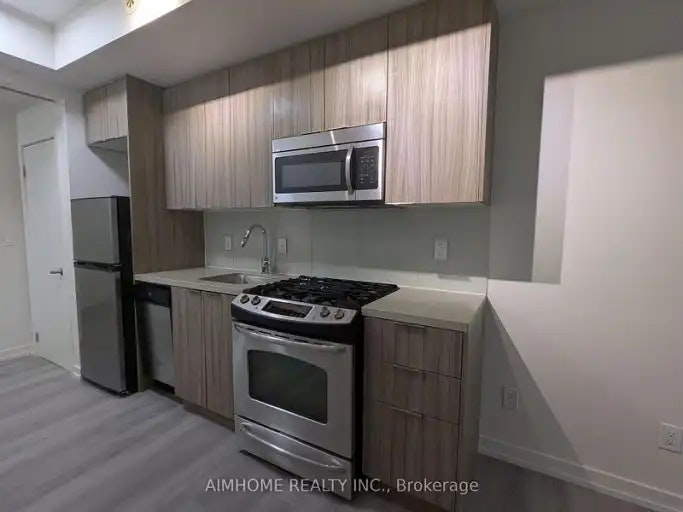 140 Broadview Avenue, Toronto, ON, M4M 2G2 - 6