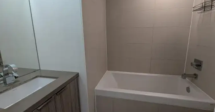 140 Broadview Avenue, Toronto, ON, M4M 2G2 - 5