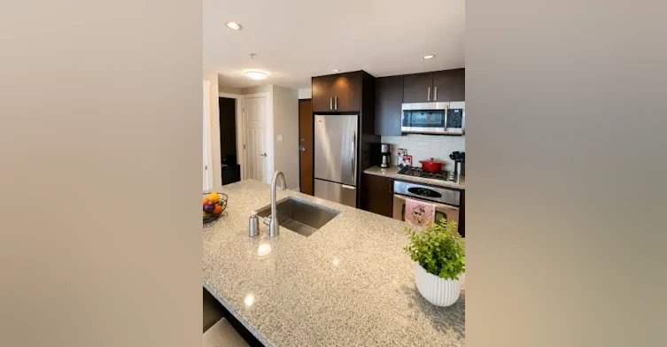 2978 Glen Drive, Coquitlam, BC, V3B 0C3 - 5