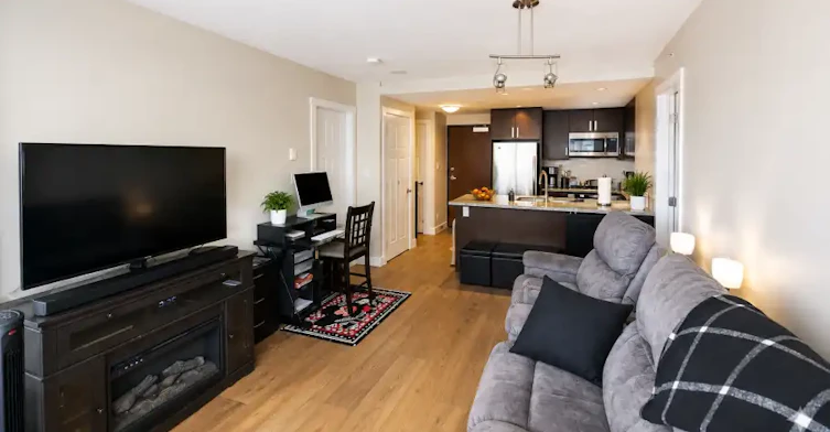 2978 Glen Drive, Coquitlam, BC, V3B 0C3 - 3