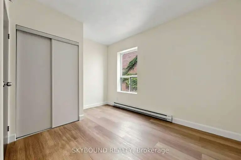 131 Wineva Avenue, Toronto, ON, M4E 2T3 - 6