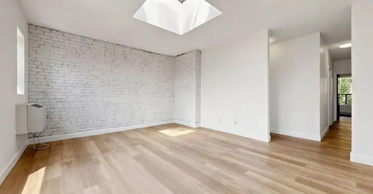 131 Wineva Avenue, Toronto, ON, M4E 2T3