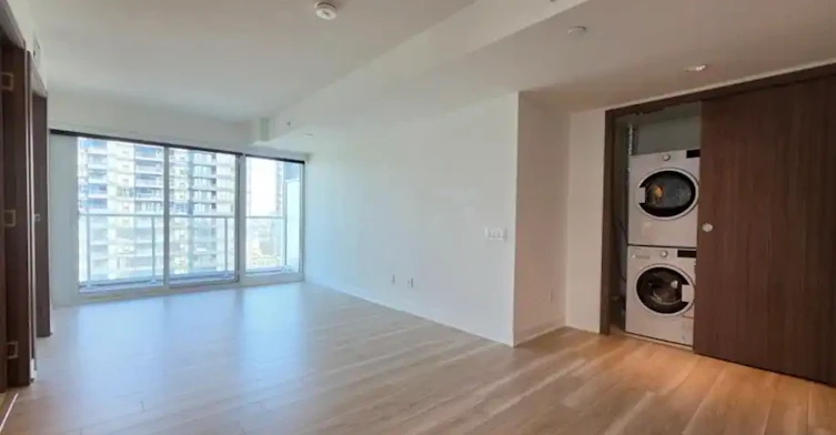 17 Bathurst Street, Toronto, ON, M5V 0N1 - 11
