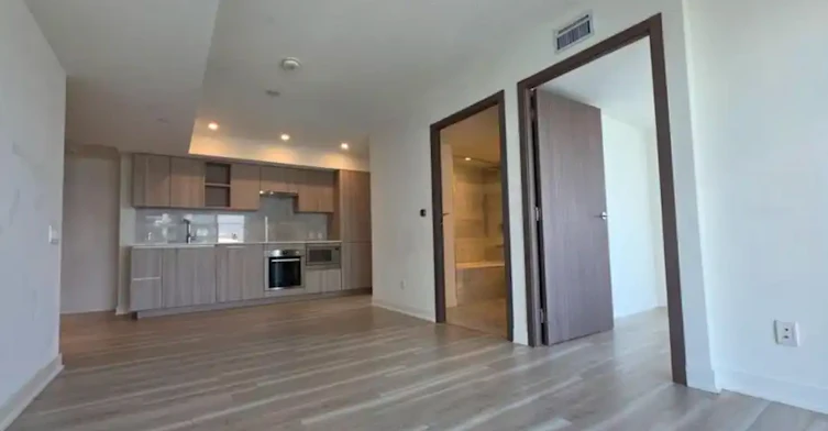 17 Bathurst Street, Toronto, ON, M5V 0N1 - 12