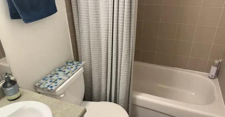 12110 119 Avenue Northwest, Edmonton, AB, T5L 5G9 - 9