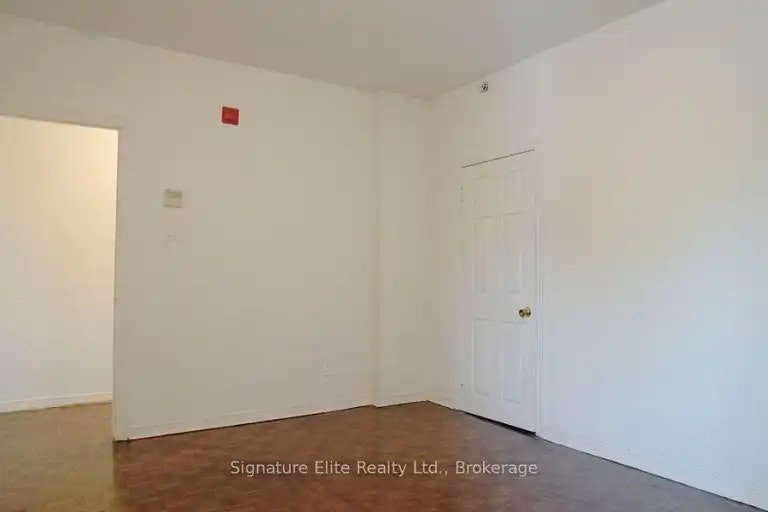 529 Danforth Avenue, Toronto, ON, M4K 1P7 - 4