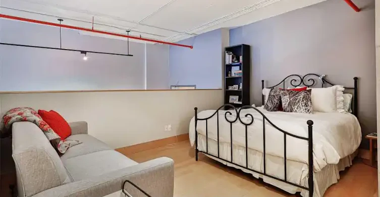 90 Sumach Street, Toronto, ON, M5A 4R4 - 7