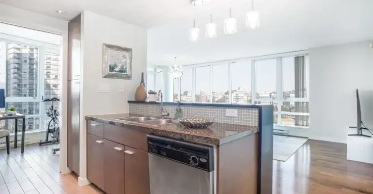 980 Cooperage Way, Vancouver, BC, V6B 0C3 - 4