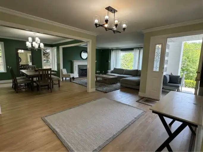 355 55a Street, Delta, BC, V4M 3L8