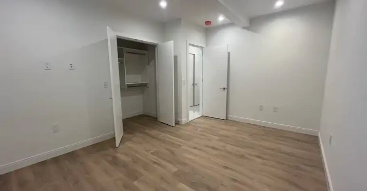 5549 University Boulevard, Vancouver, BC, V6T 1K5 - 10