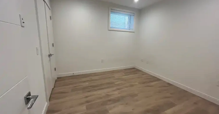 5549 University Boulevard, Vancouver, BC, V6T 1K5 - 4