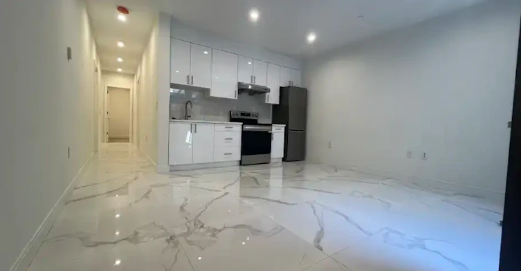 5549 University Boulevard, Vancouver, BC, V6T 1K5