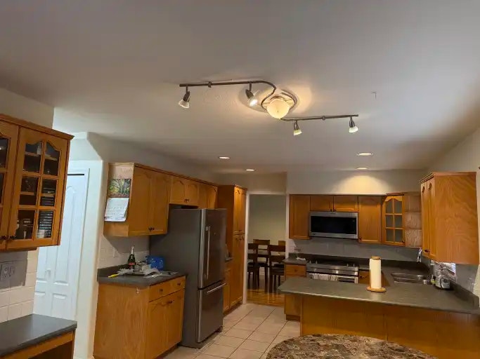 8279 154 Street, Surrey, BC, V3S 8M1 - 8