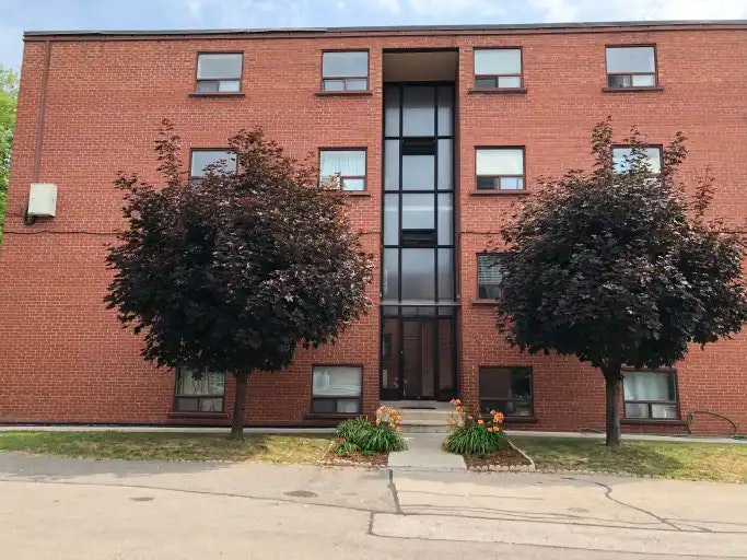 437 Martha Street, Burlington, ON, L7R 2P6 - 7