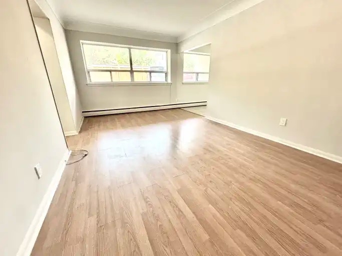 437 Martha Street, Burlington, ON, L7R 2P6