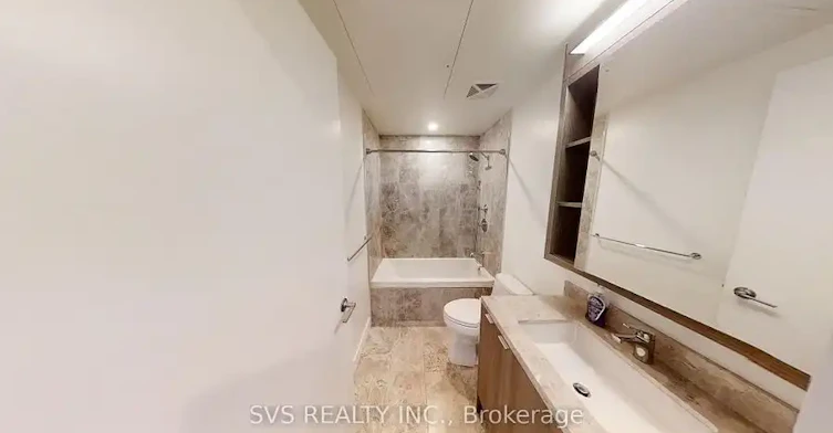 115 Blue Jays Way, Toronto, ON, M5V 0N4 - 2