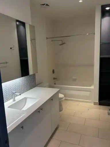 43 Hanna Avenue, Toronto, ON, M6K 1X1 - 8