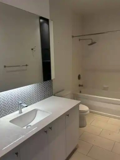 43 Hanna Avenue, Toronto, ON, M6K 1X1 - 9